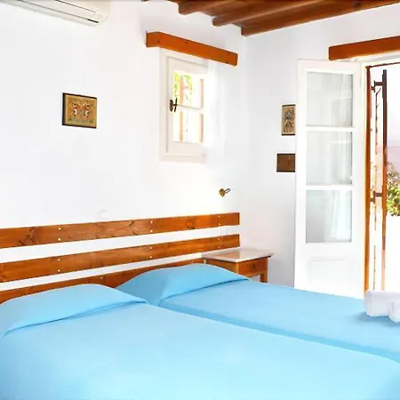 Aparthotel Pinelopi 3*