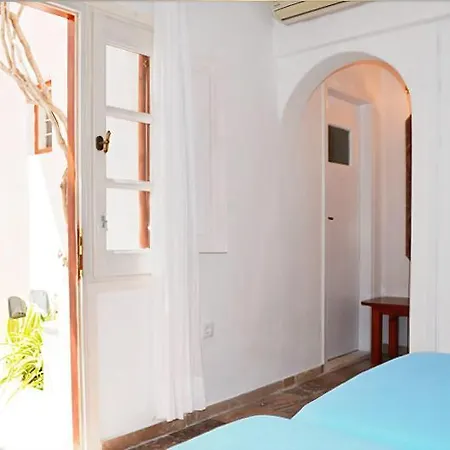 Aparthotel Pinelopi 3*