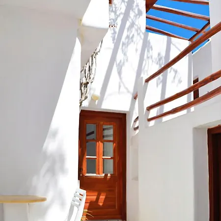 Aparthotel Pinelopi 3*