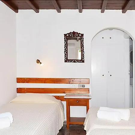 Aparthotel Pinelopi