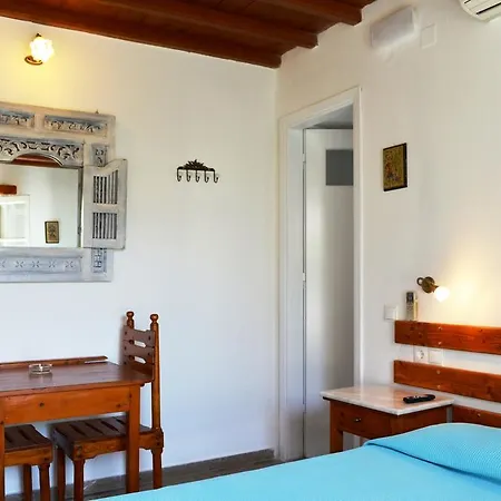 Aparthotel Pinelopi 3*