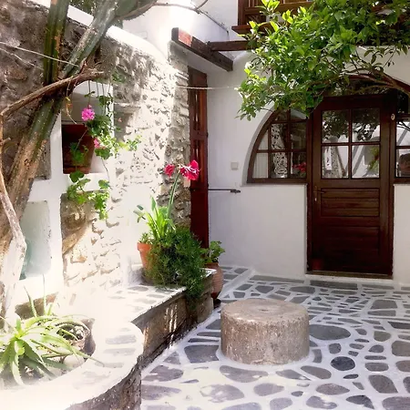 Pinelopi Mykonos Town